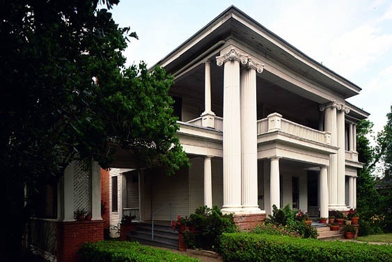 Wynne Home by Peter Mauss